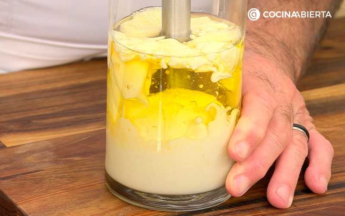 Haz la mayonesa o mahonesa