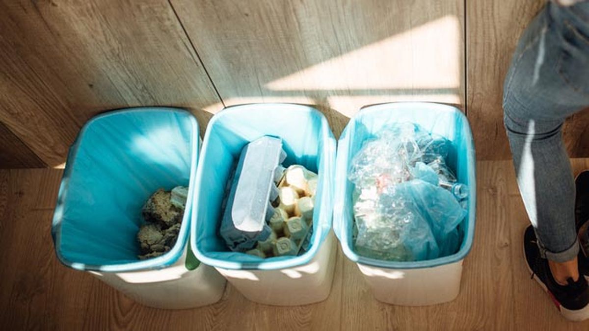 trucos para evitar olor cubo basura