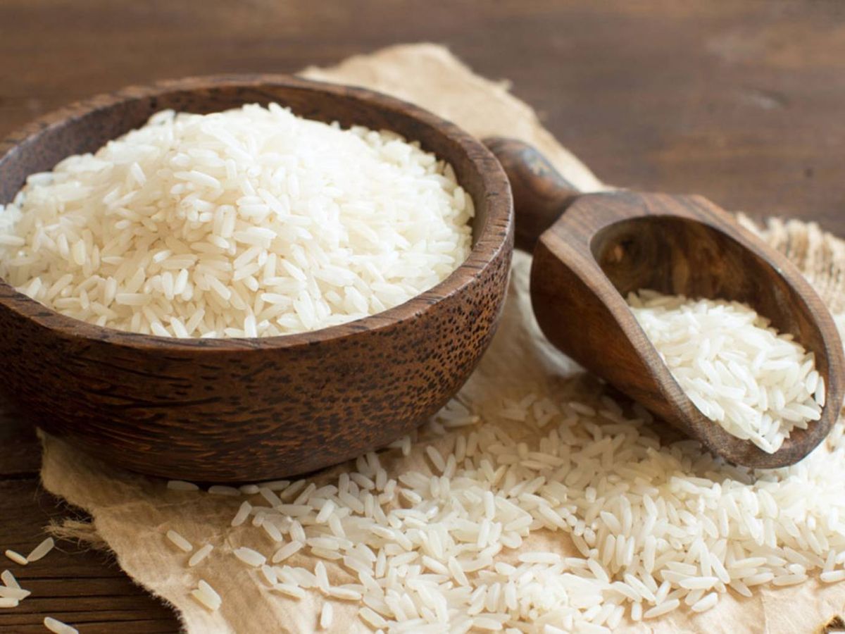 El arroz basmati es un arroz aromático de grano largo muy utilizado en la cocina india y paquistaní.