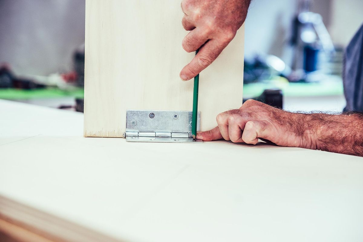 Cómo hacer una escalera plegable paso 9