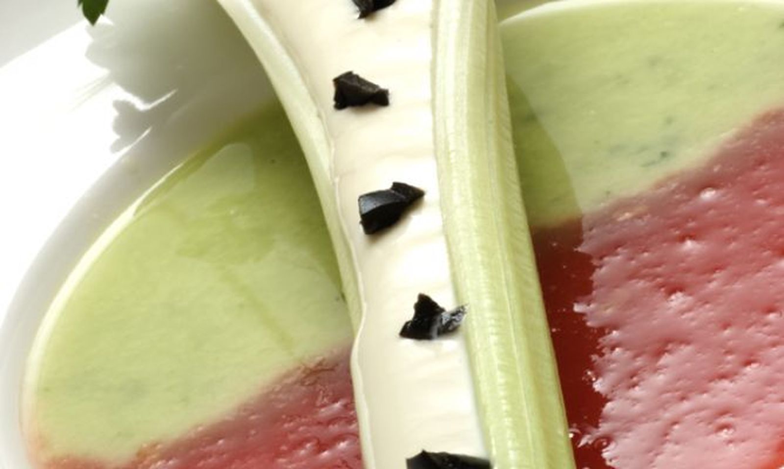 sopa de pepino y sandia con apio sopa de pepino y sandia con apio