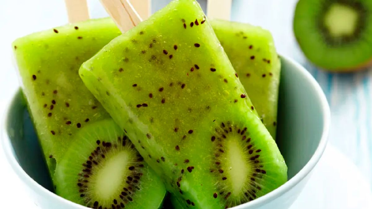 Los polos de kiwi son una opción perfecta para un postre refrescante y saludable