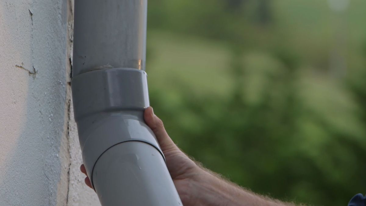 Instalación de depósitos para recoger agua de lluvia paso 8