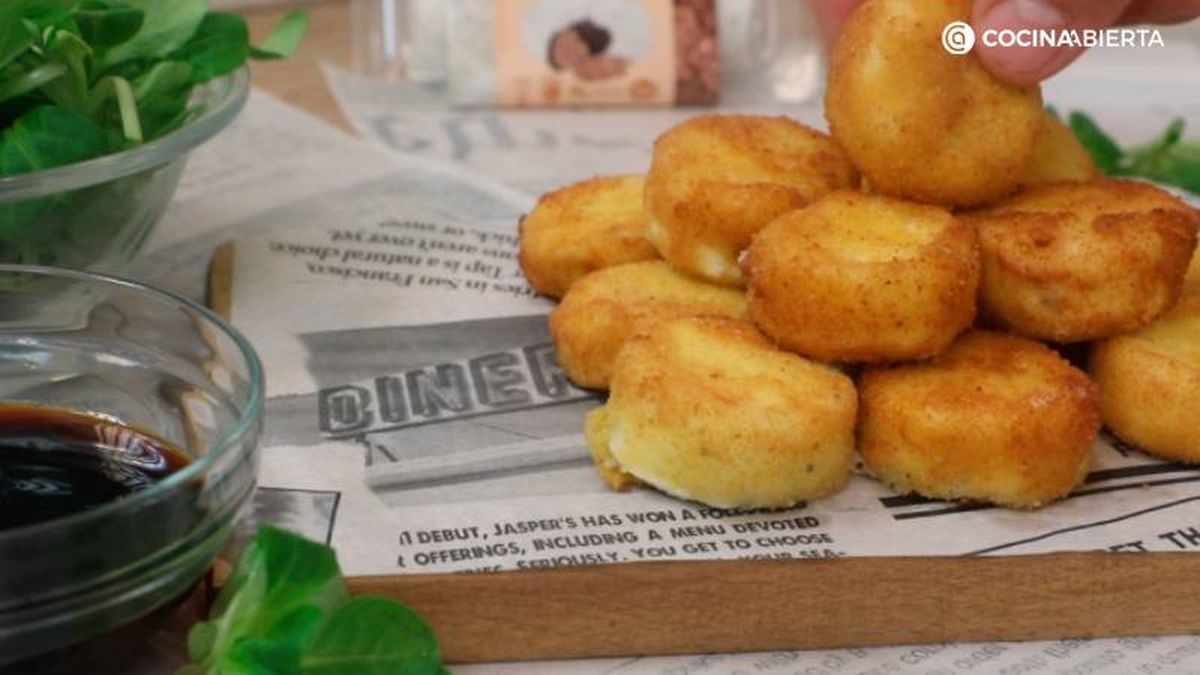 Sirve el queso de cabra frito