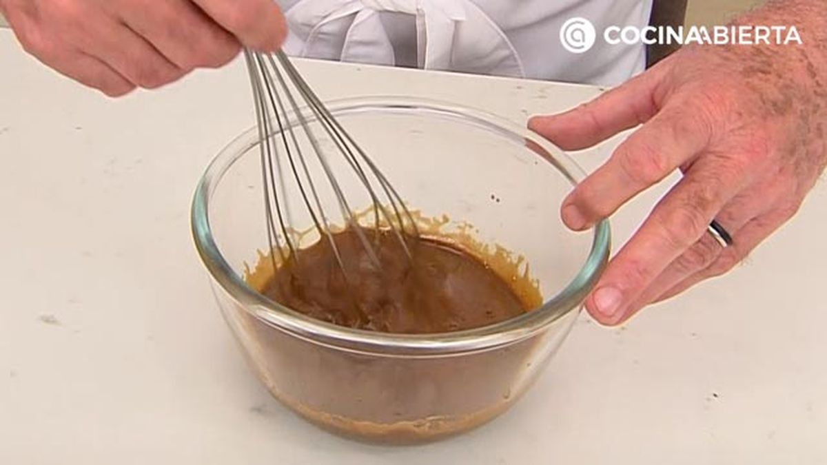 cafe dalgona coreano receta facil karlos arguinano karl67630321 paso2