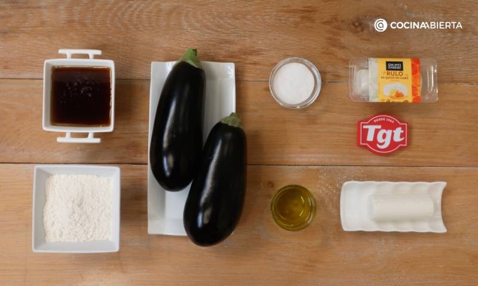 Ingredientes para hacer berenjenas con queso de cabra y miel Ingredientes para hacer berenjenas con queso de cabra y miel
