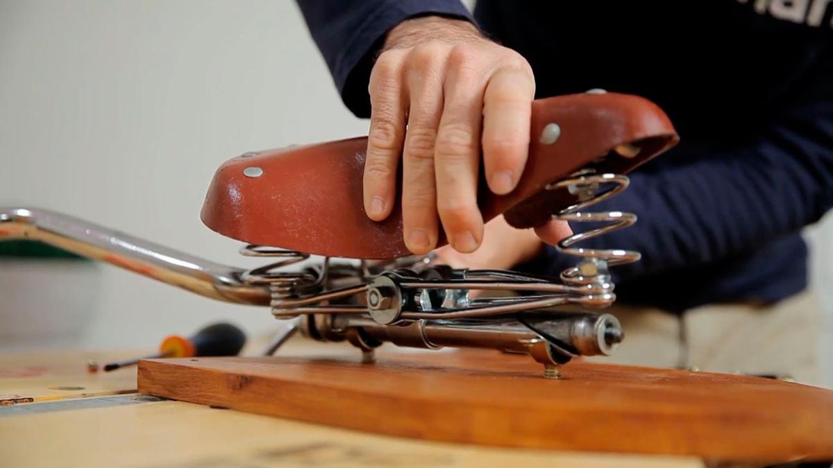 Reutilizar manillar y sillín de bicicleta paso 7