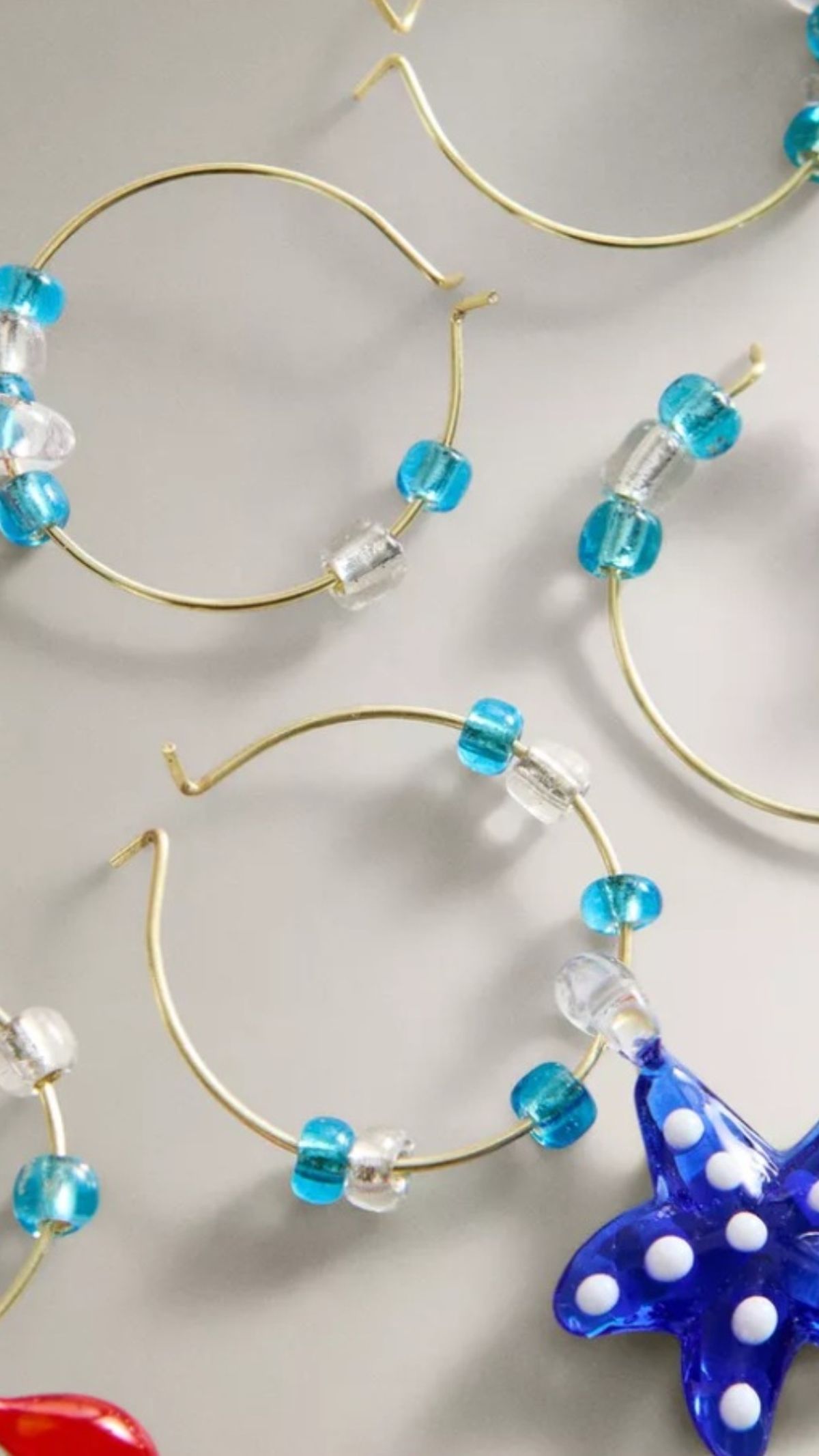 Detalles de las figuras marinas