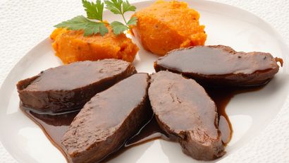 Presa ibérica con boniato, receta de Karlos Arguiñano