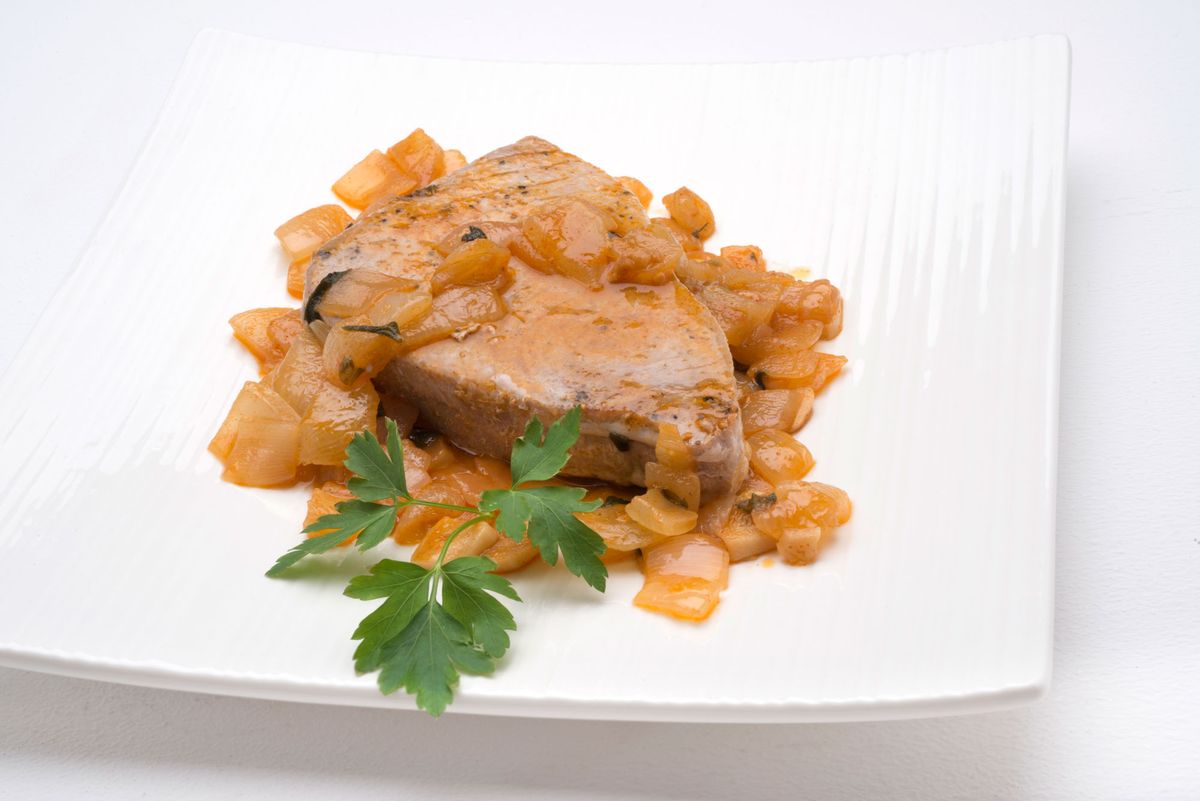 5591 1 Atun encebollado (976) editorial xl