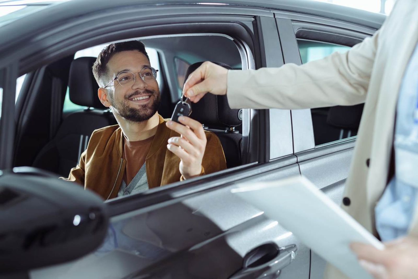 Evita problemas legales y técnicos al comprar un coche de segunda mano
