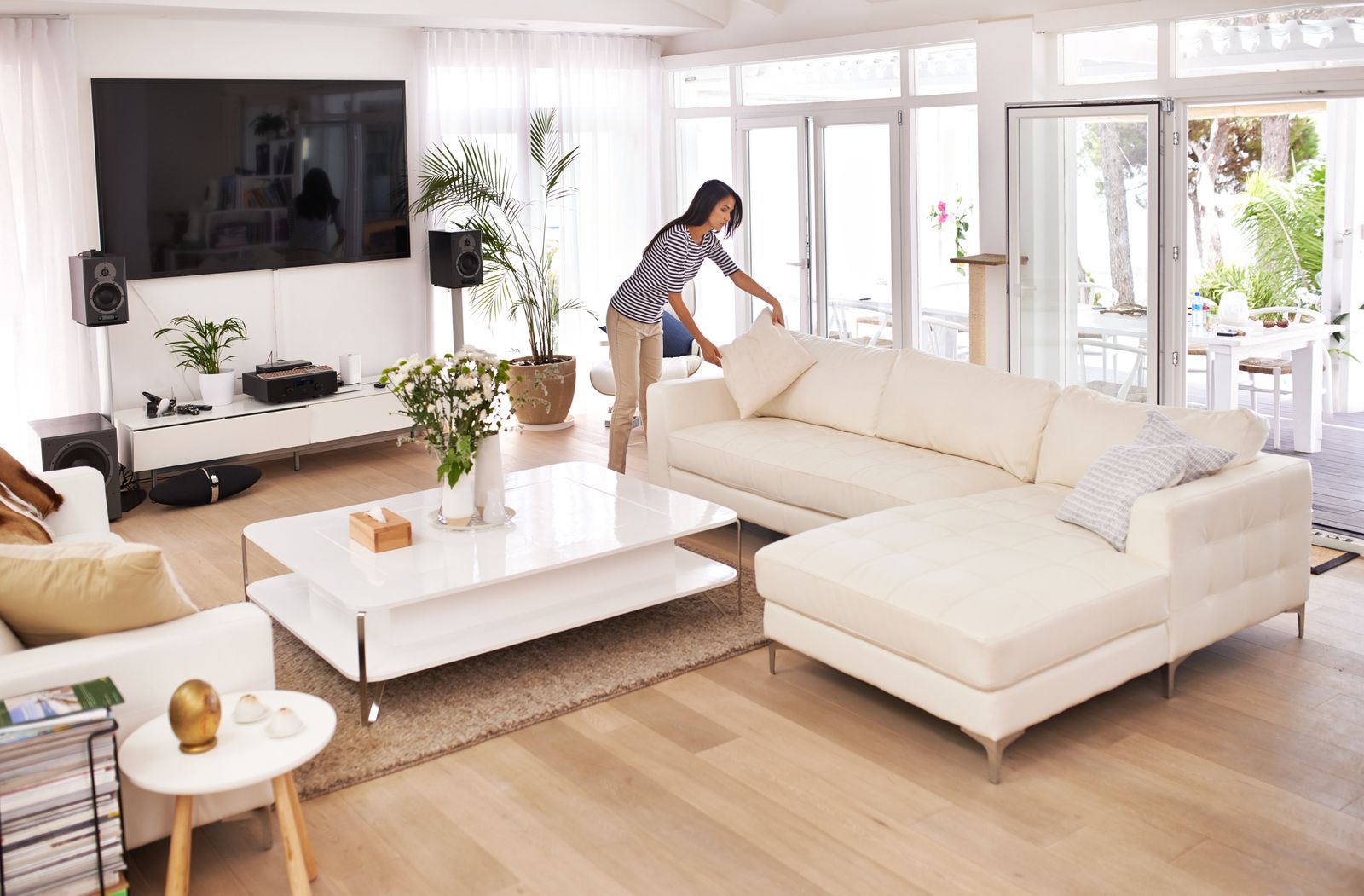 Para lograr un salón equilibrado y agradable hay que usar la simetría