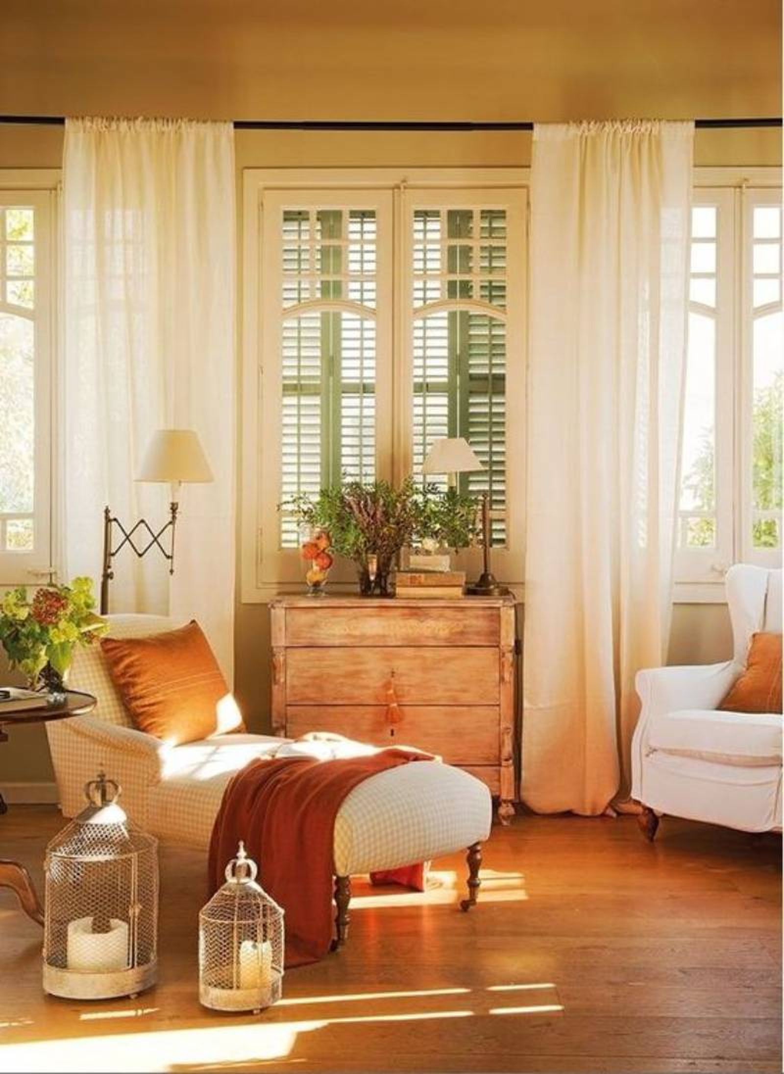 Salón acogedor de estilo provenzal. Salón acogedor de estilo provenzal.