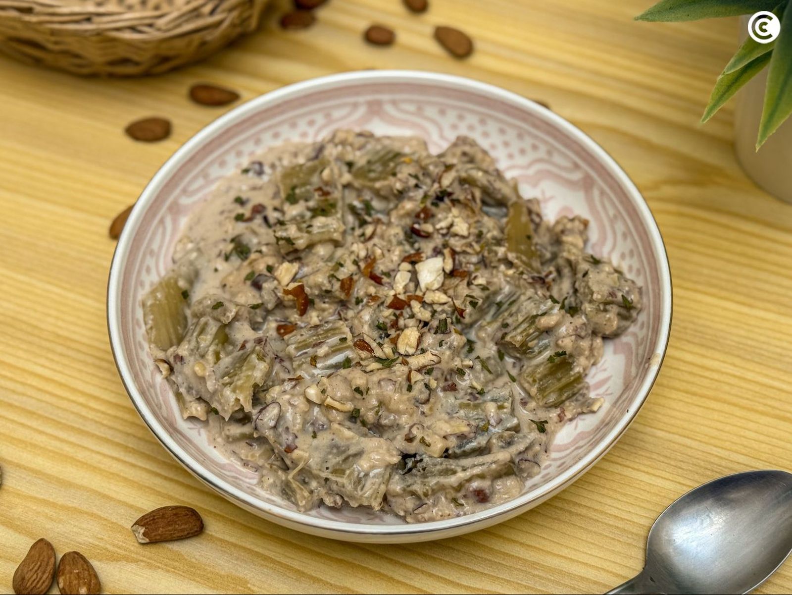 Cardo con almendras