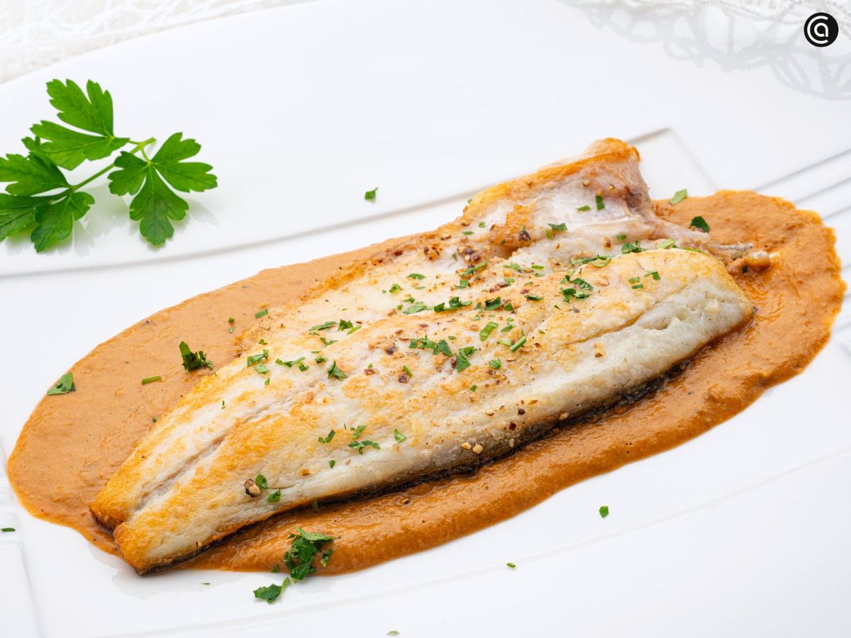 Lubina con salsa de mejillones, receta de Karlos Arguiñano