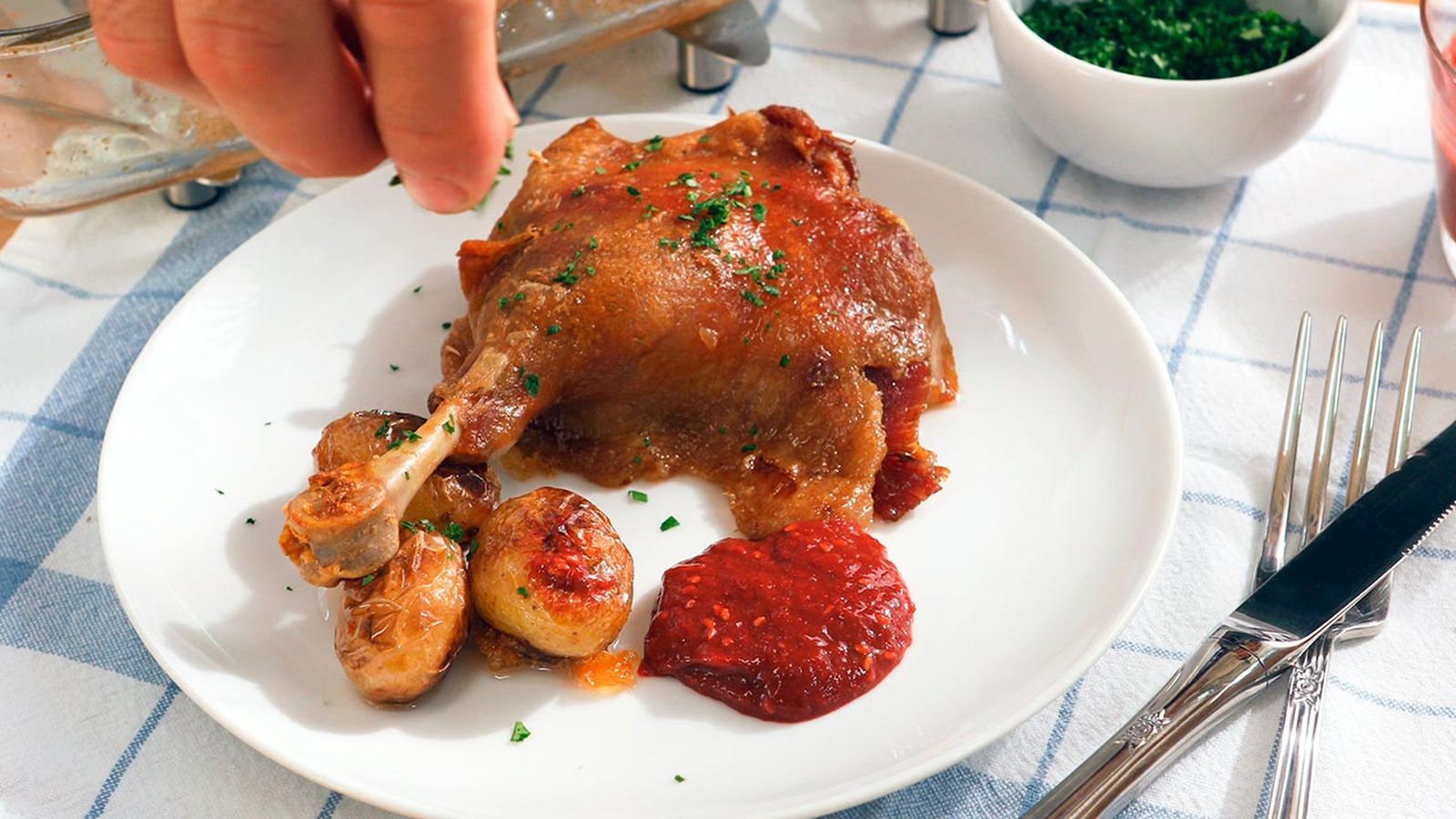 Recopilatorio de salsas fáciles para acompañar platos de carne salsa de frambuesas Recopilatorio de salsas fáciles para acompañar platos de carne salsa de frambuesas