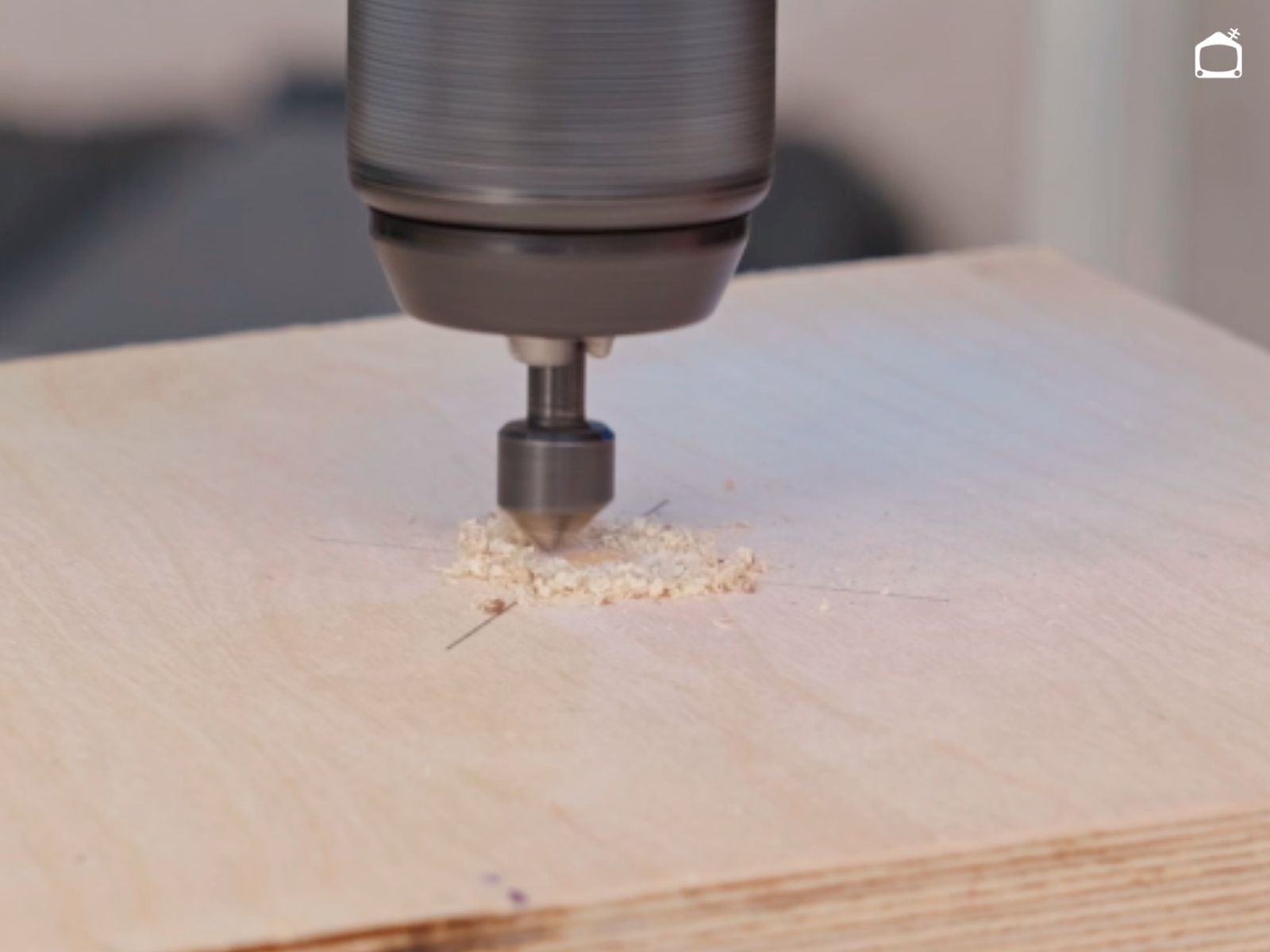 Usa la broca de avellanado