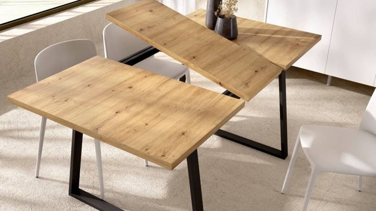 Las mesas extensibles se adaptan al número de comensales sin ocupar espacio extra a diario.