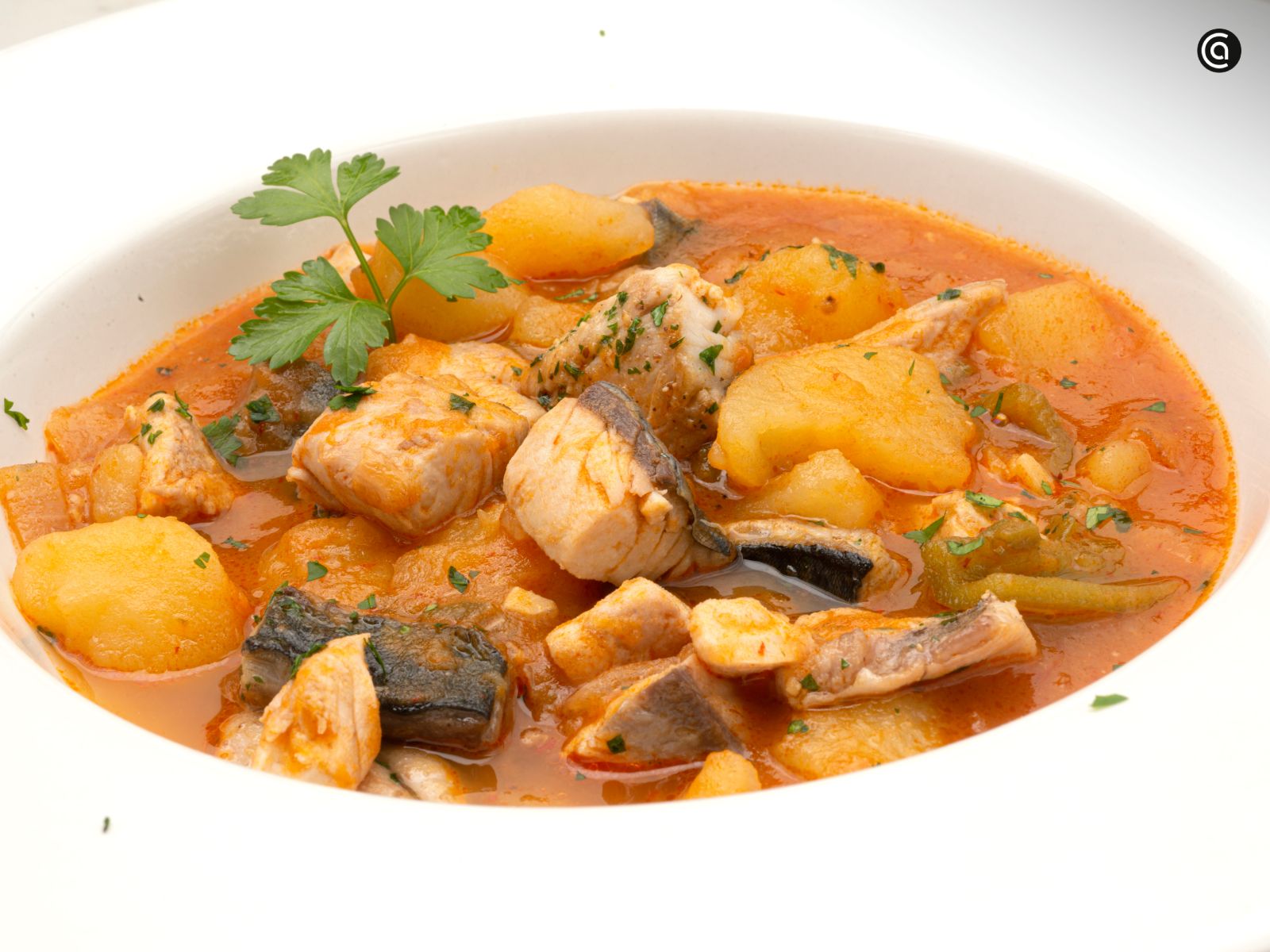 Receta de marmitako picantito de caballa