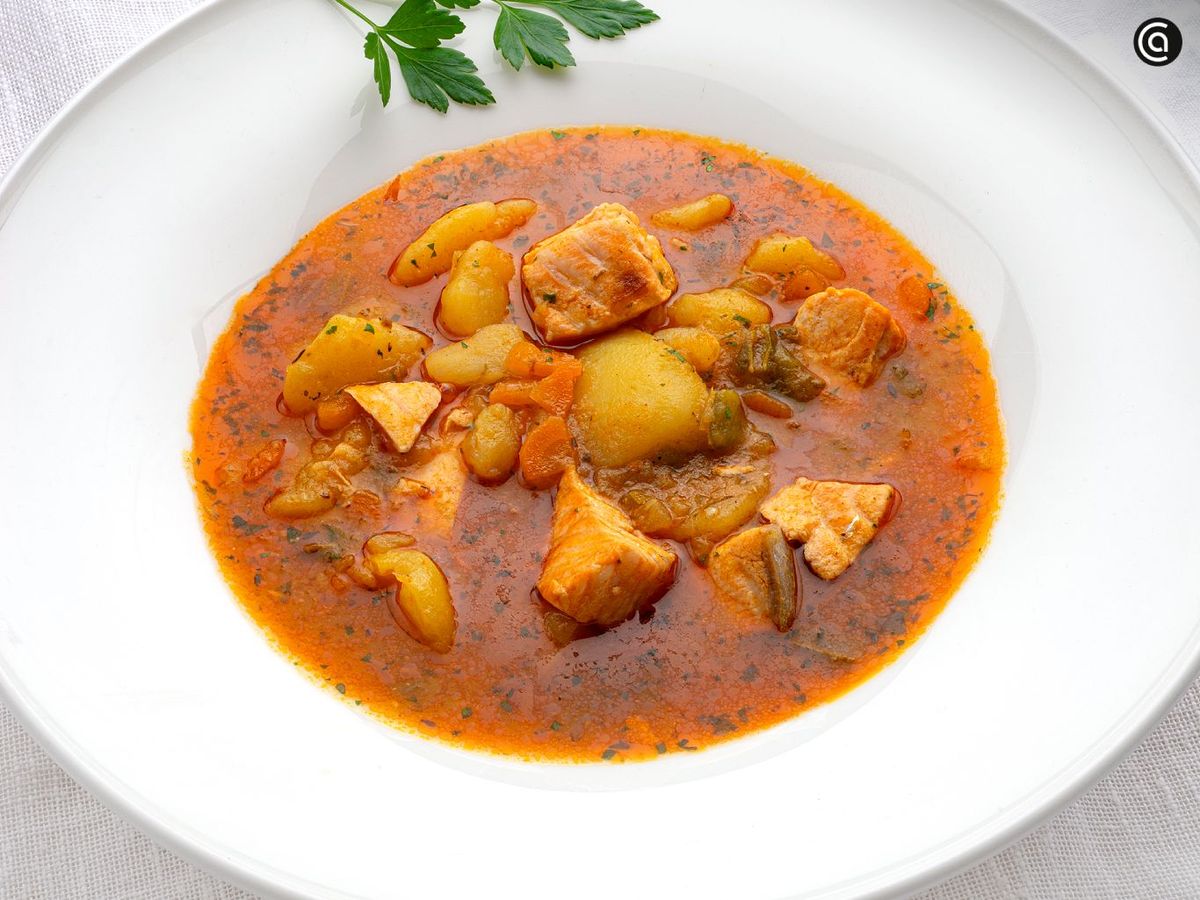 Guiso de salmón con patatas