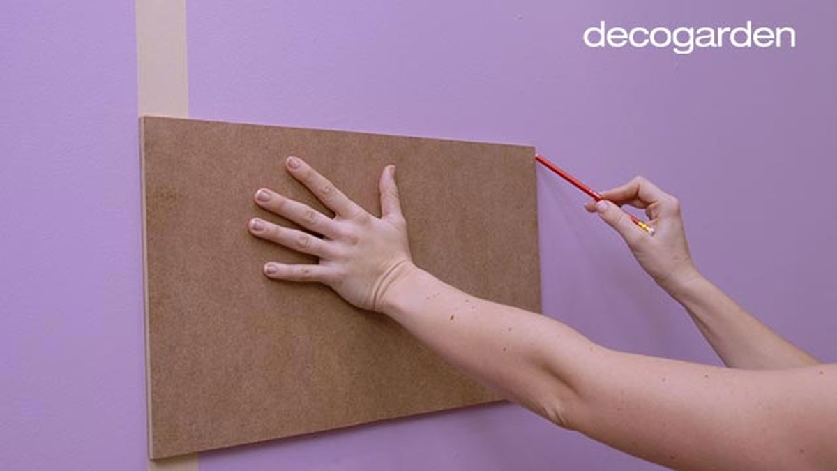 Cómo pintar una pared con líneas verticales   paso 3