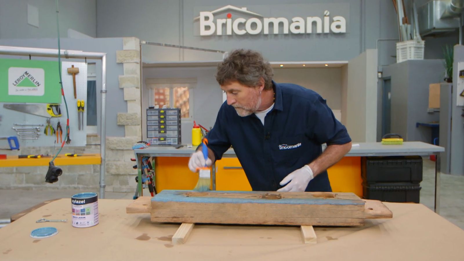 Cómo hacer una lámpara con una viga de madera paso 7 Cómo hacer una lámpara con una viga de madera paso 7