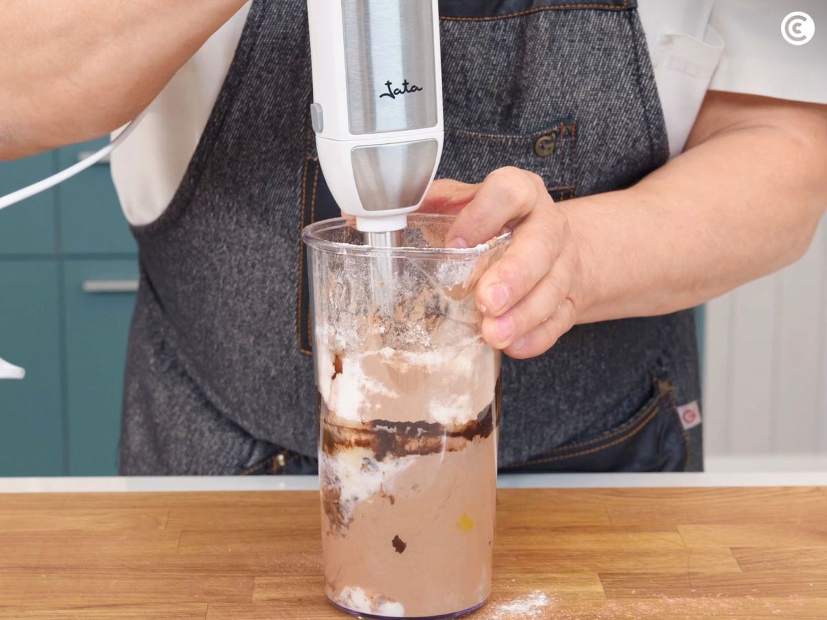 Mezclar ingredientes de los donuts sin gluten