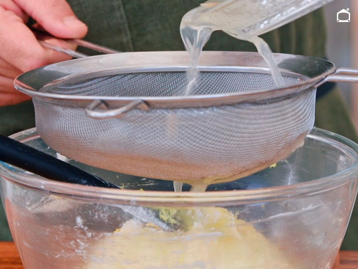 Añadir el limón a la masa del brownie