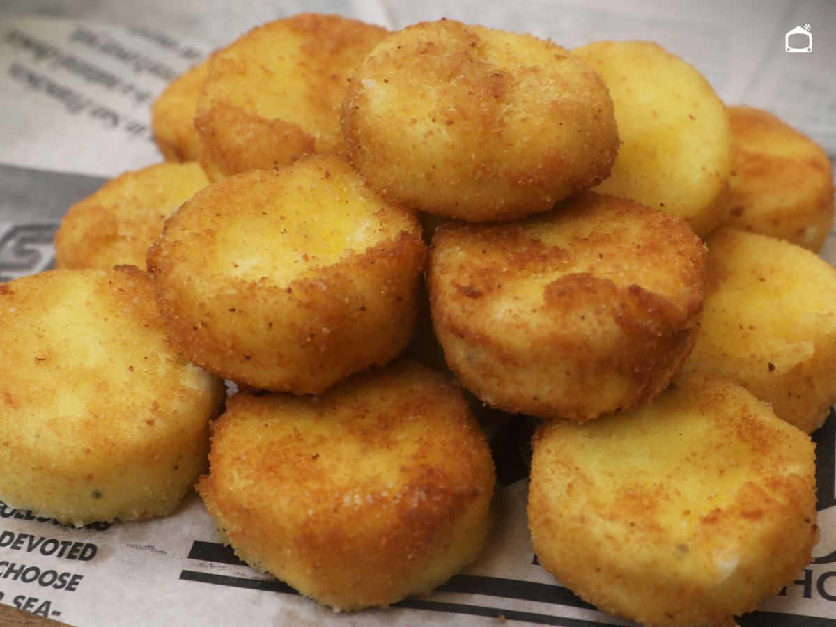 Disfruta del queso de cabra frito caliente