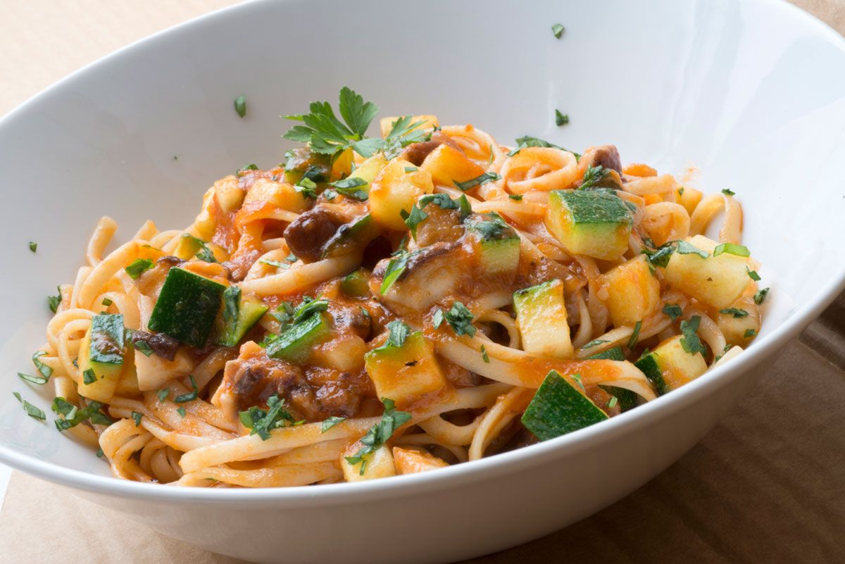 5342 1 Tallarines con verduras y sardina vieja (727) xl