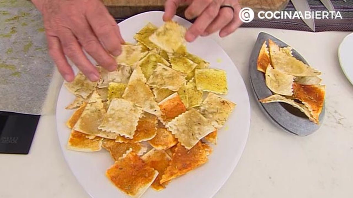 aperitivo especiado crujiente de pasta al horno receta karlos arguinano kar67770321 paso5