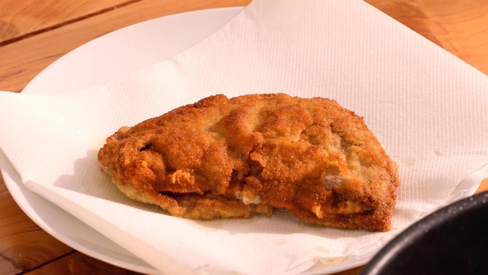 Escúrrelos para eliminar el exceso de grasa Cachopo de ternera paso 4