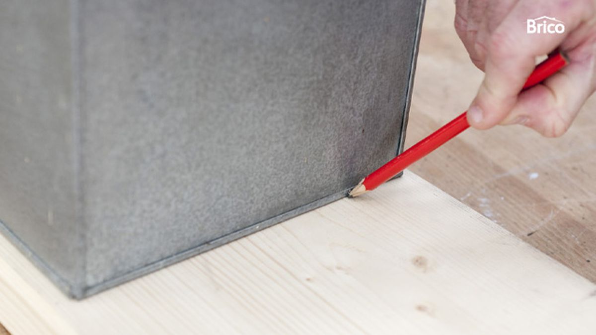 Bricomania 673 arbol de navidad con flores p1