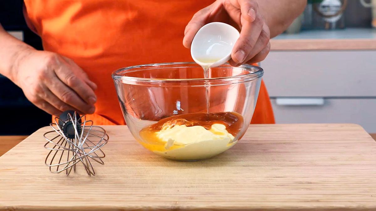 Cómo hacer salsa rosa  paso 1