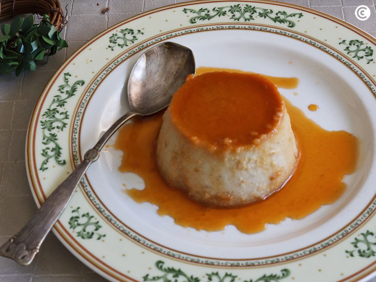 Sirve el flan solo o con nata montada