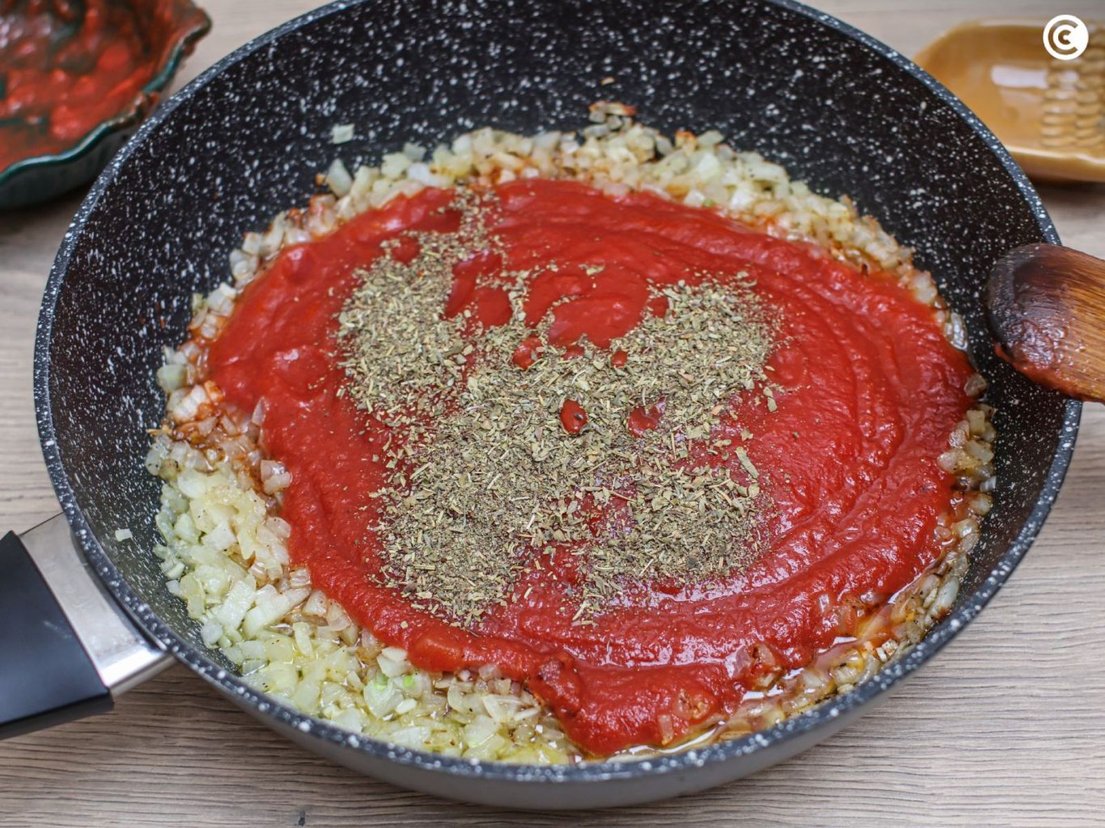 Salsa de tomate aromática para la ratatouille