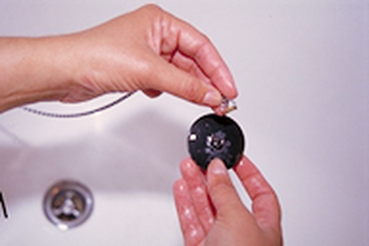 Sustitución de cadena y tapón de desagüe paso 3