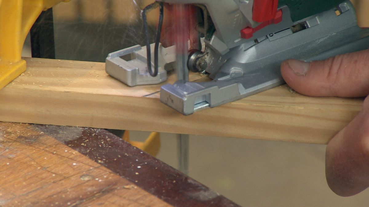 Cómo hacer mecedora colgante con un palé paso 5