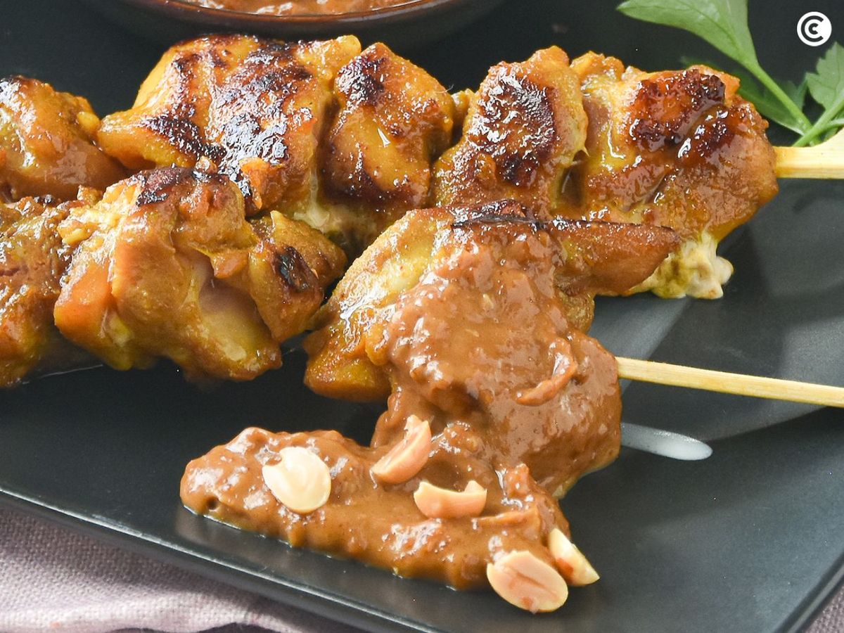Pollo con salsa satay