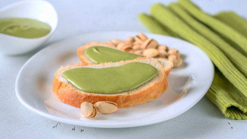 receta crema de pistacho tostadas