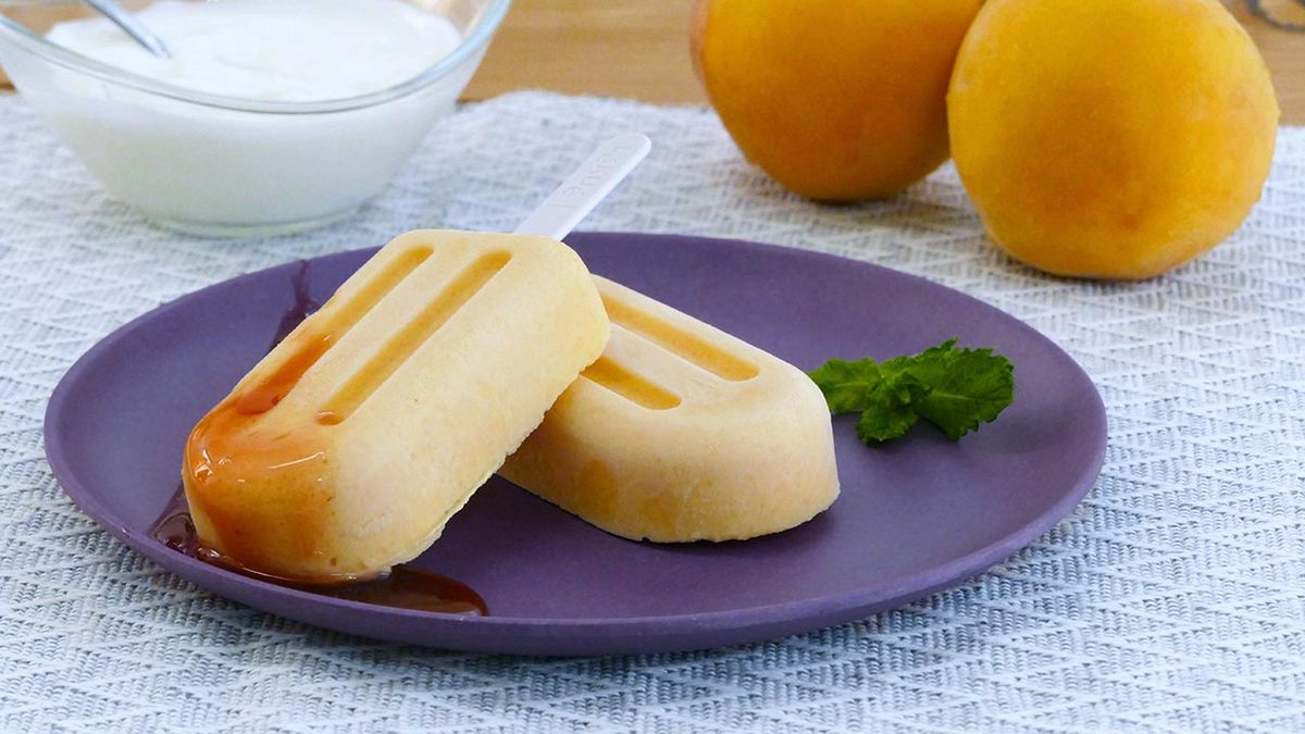 Polos de melocotón y yogur natural