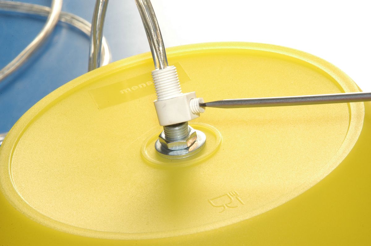 Lámpara de plástico paso 7