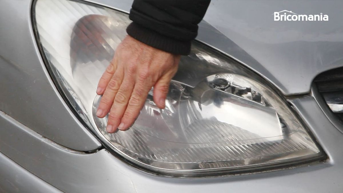 Faros del coche como nuevos