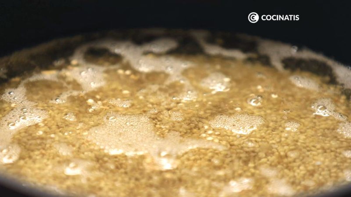 Cuece la quinoa por 15 minutos