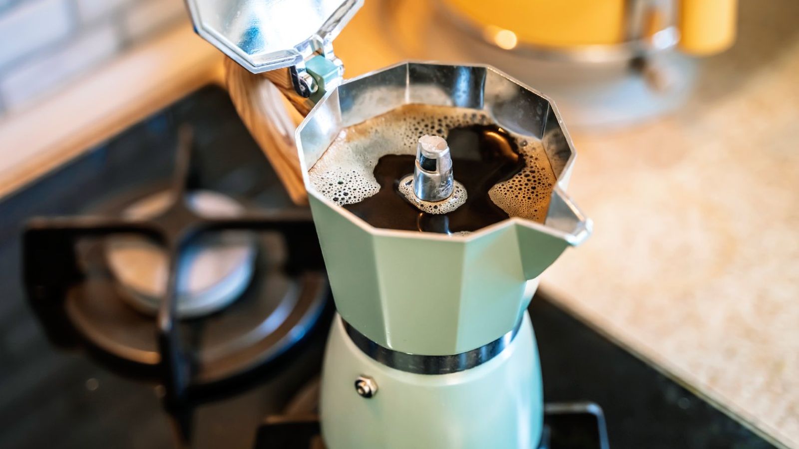 Este cambio en tu cafetera italiana hará que tu café sea increíble