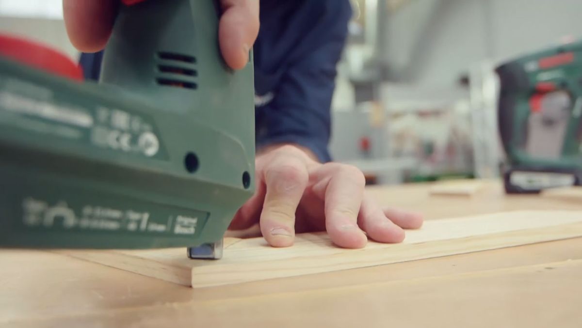 Cómo hacer una maceta con un bidón paso 9