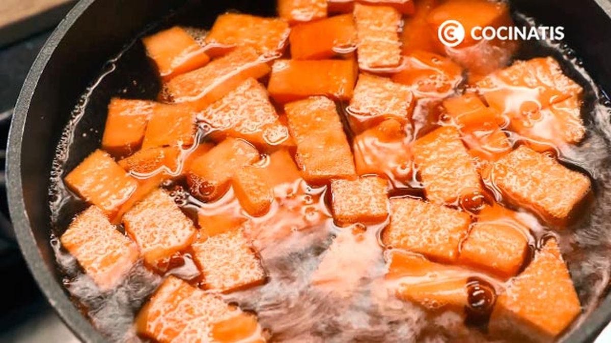 Receta de arroz con habas o habichuelas con boniato y ajos tiernos  paso 4