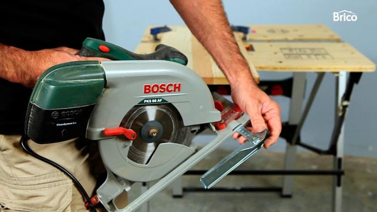 Cómo hacer ranuras en madera con la sierra paso 5