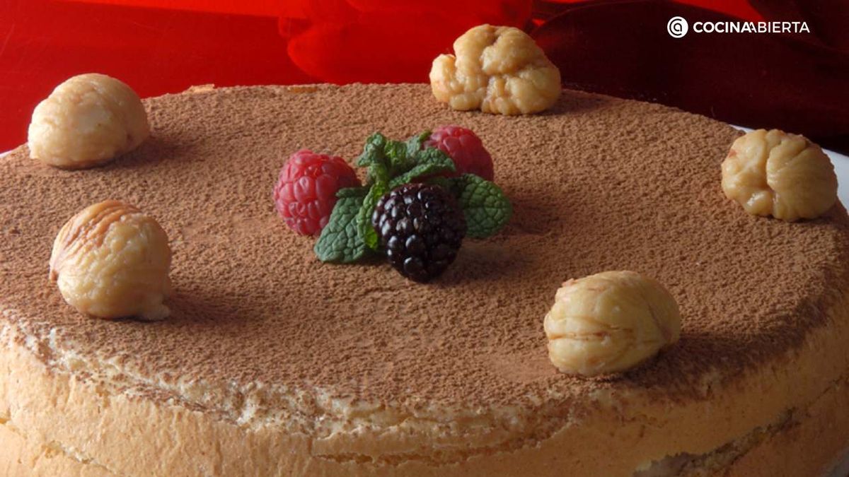 La tarta de castañas es un postre perfecto para aprovechar este fruto de temporada