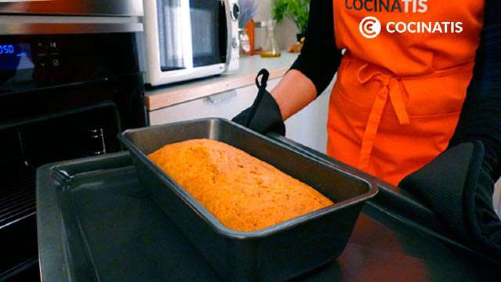Hornea durante 35 minutos Receta de bizcocho de calabaza paso 6